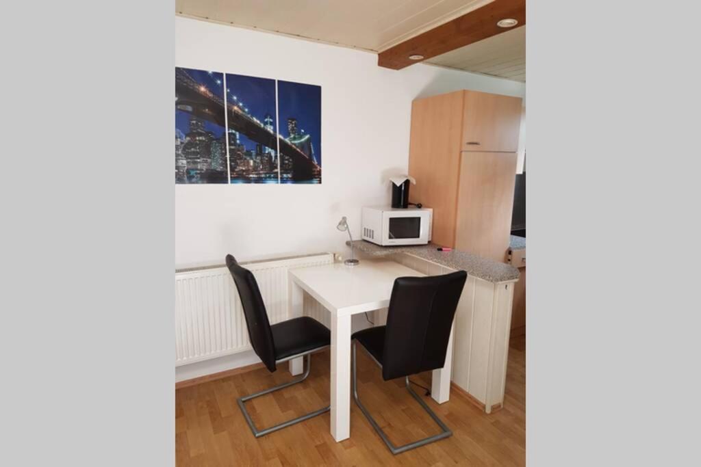 Schoene Wohnung In Karben - Rendel, Mit Freisitz Exterior foto